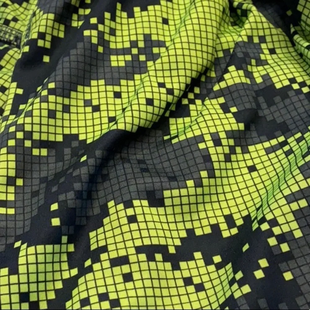 Nike Dri-Fit Shorts Green Mindcraft Boys M